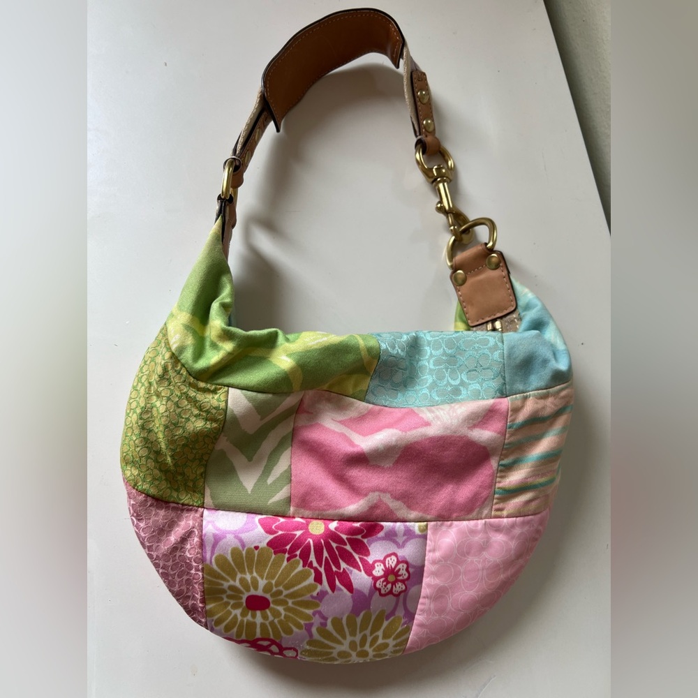 COACH Vintage Y2K multicolor Patchwork Bag – Pastel, Small & Chic - Picture 6 of 17